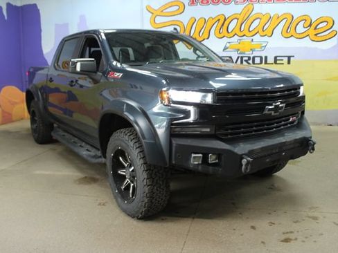Used 2021 Chevrolet Silverado 1500 LT Trail Boss w/ Convenience Package II AWD/4WD image 4