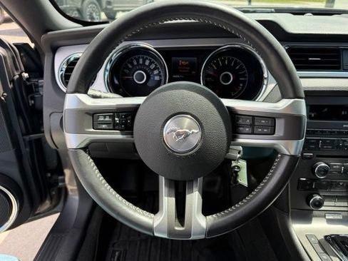 Used 2014 Ford Mustang GT Premium RWD image 17