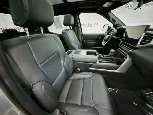 Used 2024 Toyota Tundra Platinum AWD/4WD image 30
