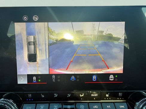 Used 2023 GMC Canyon Denali image 20