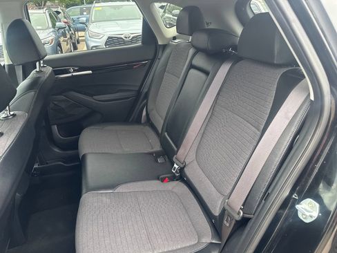 Used 2021 Kia Seltos S AWD/4WD image 35