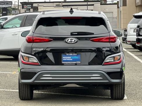 Used 2023 Hyundai Kona SE FWD image 7
