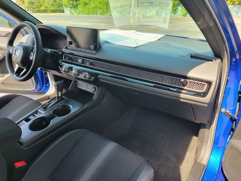 Used 2024 Honda Civic Sport image 27