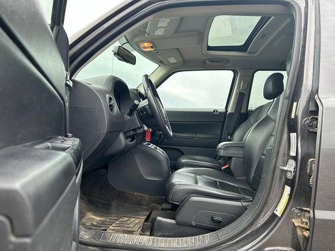 Used 2015 Jeep Patriot High Altitude AWD/4WD image 9