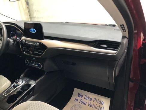 Used 2022 Ford Escape SE w/ Cold Weather Package image 13