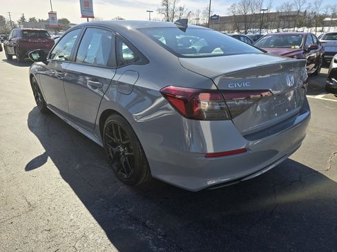 Used 2025 Honda Civic Sport image 6