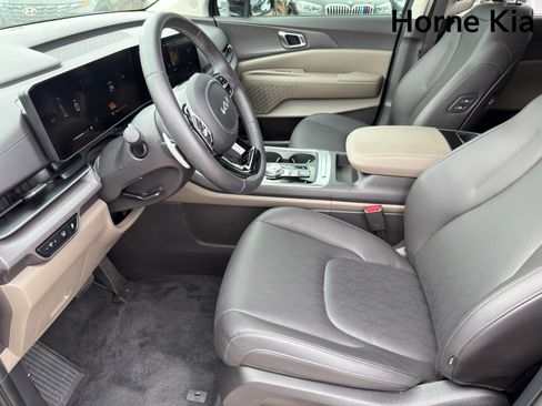 New 2026 Kia Carnival EX FWD image 9