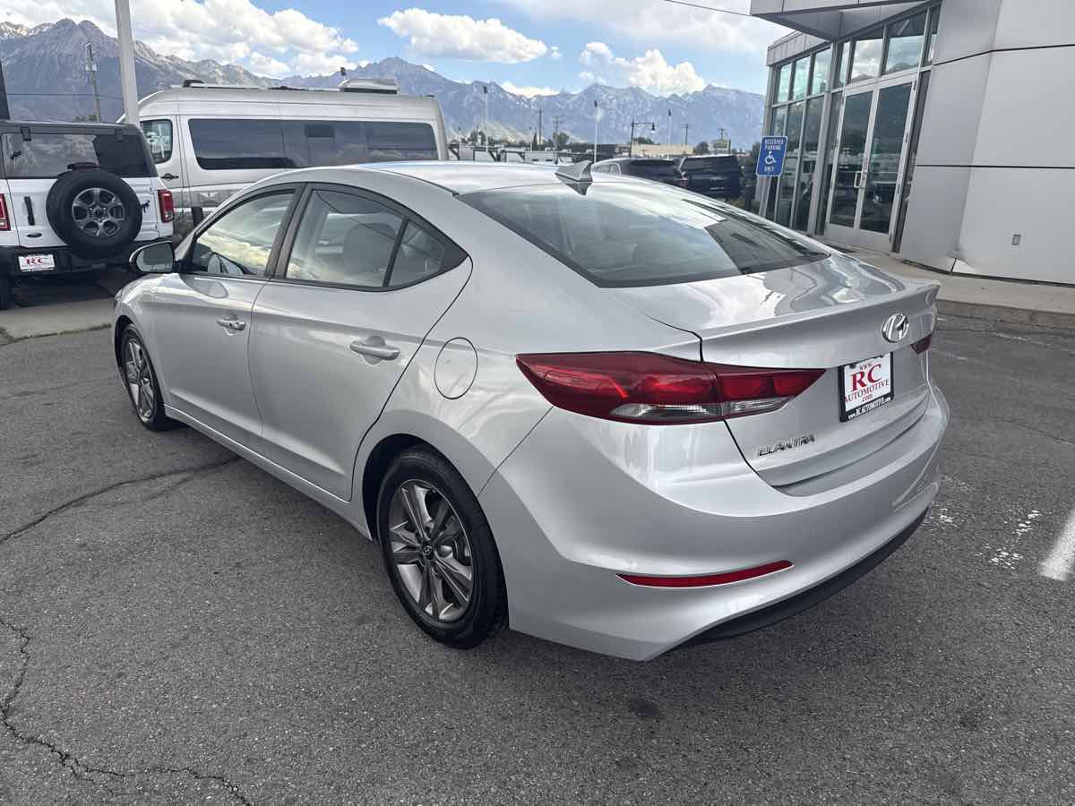 Used 2018 Hyundai Elantra Value Edition FWD image 8