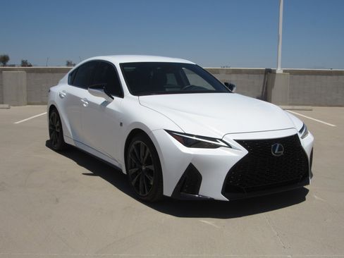 Used 2025 Lexus IS 300 F Sport RWD image 2