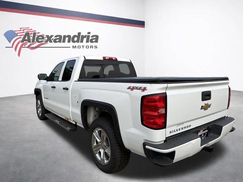 Used 2016 Chevrolet Silverado 1500 Custom w/ Custom Convenience Package AWD/4WD image 8