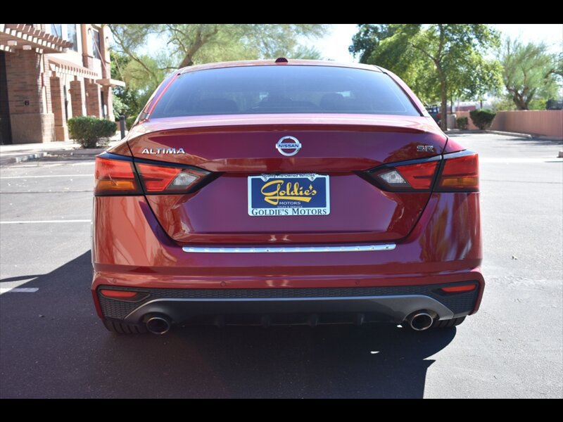 Used 2022 Nissan Altima 2.5 SR FWD image 9