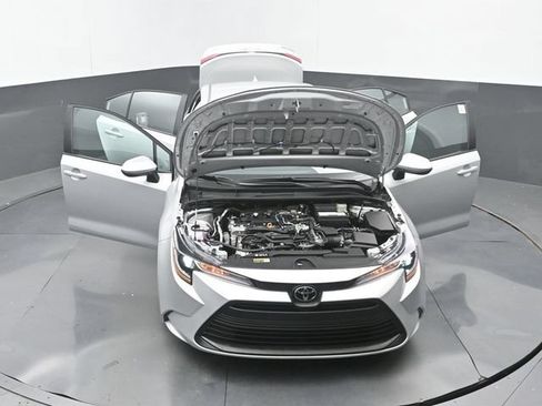 Used 2026 Toyota Corolla LE FWD image 33