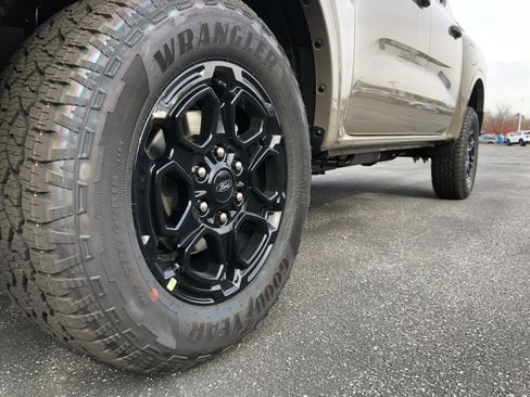 New 2025 Ford Ranger XLT w/ FX4 Off-Road Package image 22