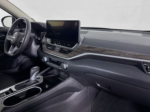 Used 2025 Nissan Altima 2.5 SL image 52