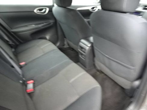 Used 2015 Nissan Sentra S image 23