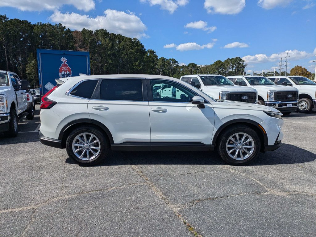 Used 2025 Honda CR-V EX-L image 3