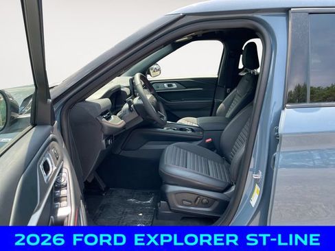 New 2026 Ford Explorer ST-Line w/ ST-Line Street Pack AWD/4WD image 9