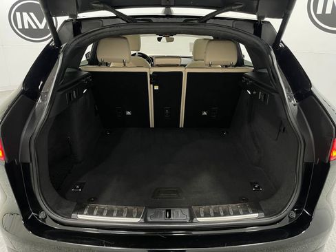 Used 2020 Jaguar F-PACE Premium image 27