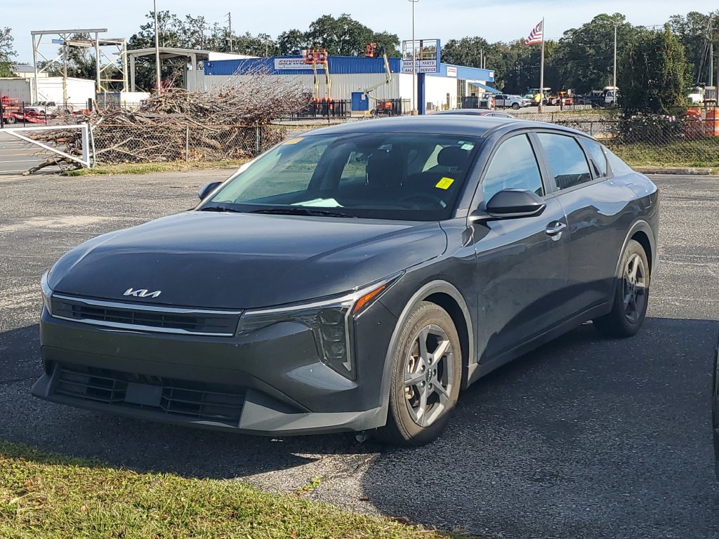 Used 2025 Kia K4 FWD image 2
