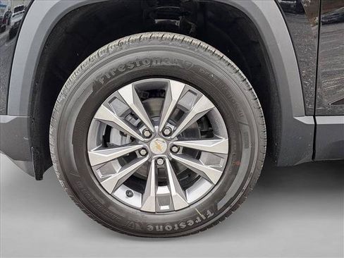 New 2026 Chevrolet Equinox LT w/ Convenience Package II FWD image 10
