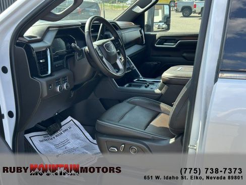 Used 2024 GMC Sierra 3500 Denali w/ Denali Reserve Package AWD/4WD image 10