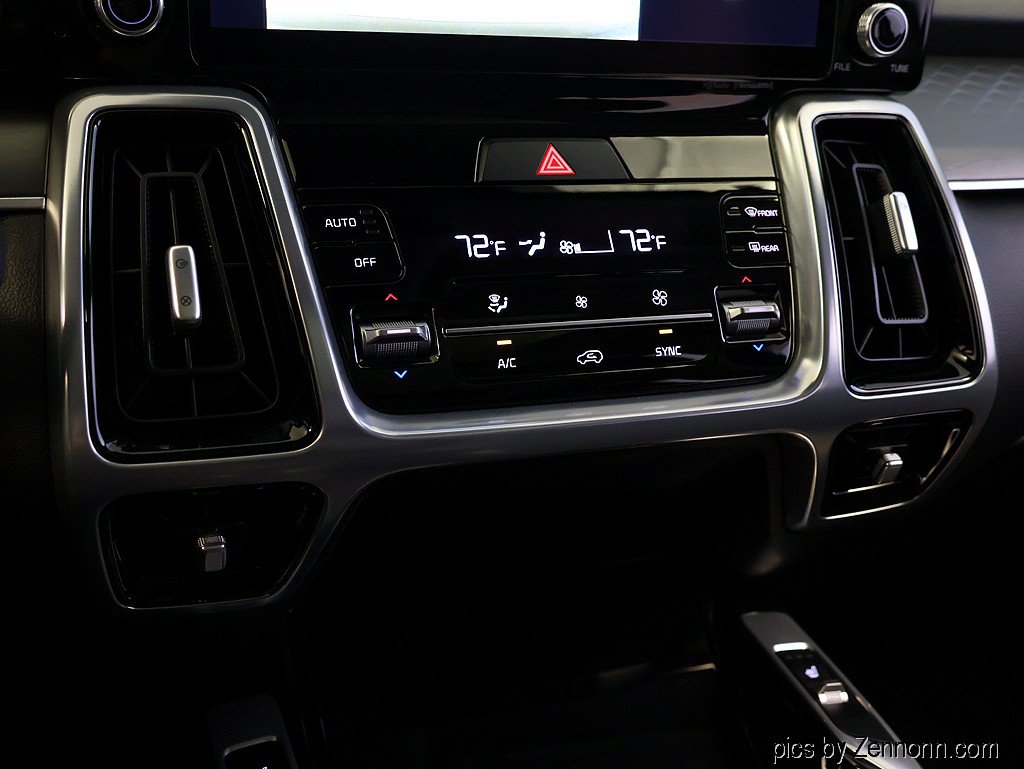 Used 2023 Kia Sorento SX AWD/4WD image 22