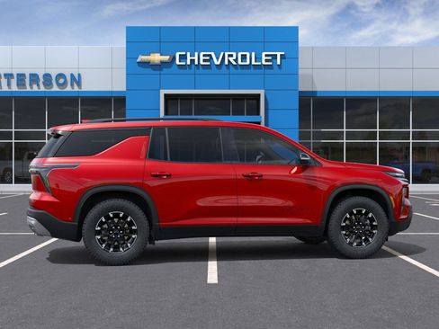 New 2026 Chevrolet Traverse Z71 w/ Enhanced Driving Package AWD/4WD image 4