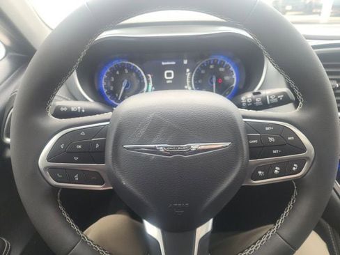 New 2026 Chrysler Pacifica Limited image 20