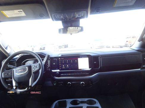 New 2026 GMC Sierra 1500 Elevation image 24