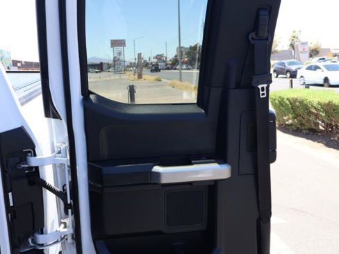 Used 2015 Ford F150 Lariat w/ Equipment Group 502A Luxury AWD/4WD image 23