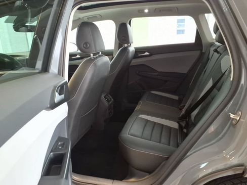Used 2023 Volkswagen Taos SEL AWD/4WD image 12