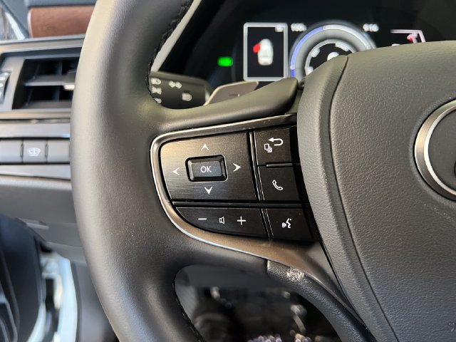Certified 2025 Lexus ES 300h w/ Premium Package FWD image 47