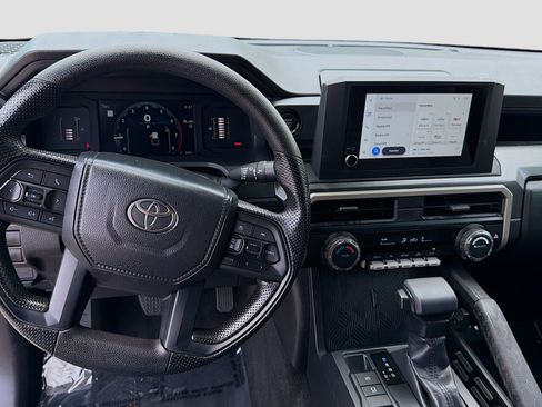 Used 2025 Toyota Tacoma SR5 RWD image 10