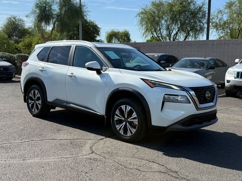 Used 2023 Nissan Rogue SV w/ SV Premium Package FWD image 10