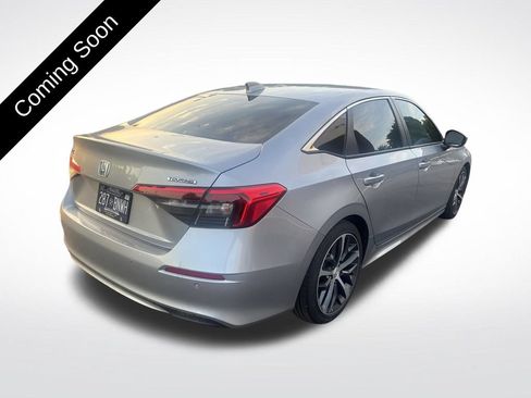 Used 2024 Honda Civic Touring image 5