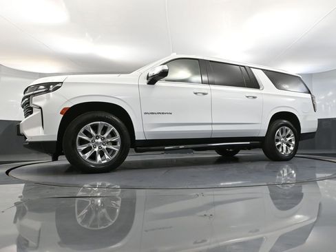 Used 2023 Chevrolet Suburban Premier image 65