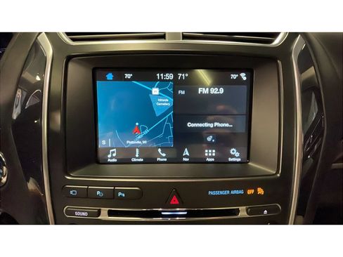 Used 2018 Ford Explorer Platinum AWD/4WD image 13