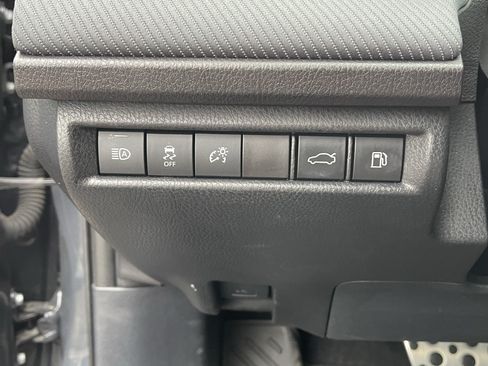 Certified 2025 Toyota Camry SE FWD image 25