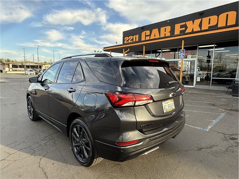 Used 2022 Chevrolet Equinox RS w/ RS Leather Package image 23