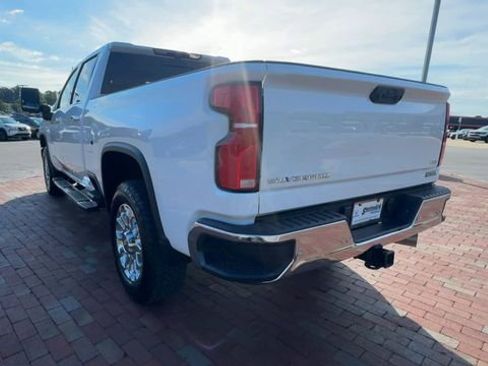 Used 2025 Chevrolet Silverado 2500 LTZ w/ LTZ Premium Package AWD/4WD image 9