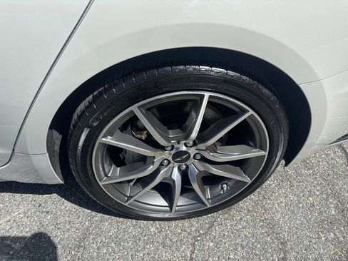 Used 2025 Genesis G70 2.5T AWD/4WD image 10