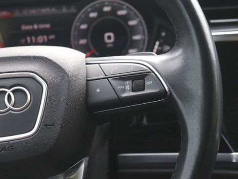 Used 2023 Audi Q3 2.0T Premium Plus w/ Premium Plus Package image 22