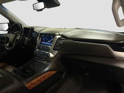 Used 2020 Chevrolet Tahoe Premier w/ Premier Plus Edition AWD/4WD image 33