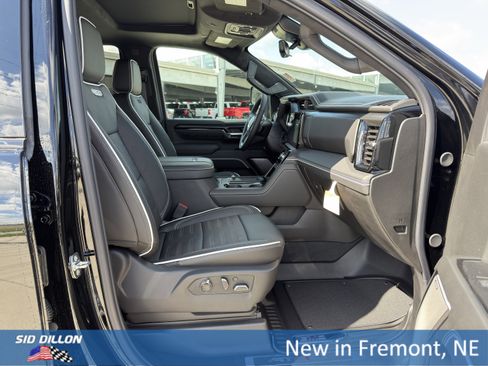 New 2026 GMC Sierra 2500 AT4X w/ LPO, Black Badging Package AWD/4WD image 20