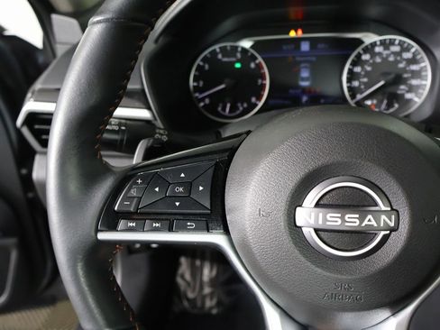 Used 2023 Nissan Altima 2.0 SR FWD image 40