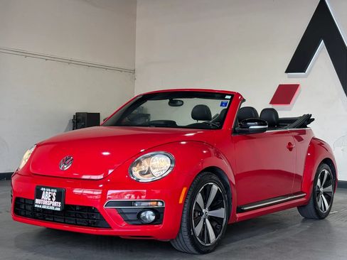 Used 2013 Volkswagen Beetle 2.0T FWD image 5