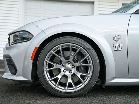 Used 2020 Dodge Charger SRT Hellcat w/ Navigation & Travel Group image 4