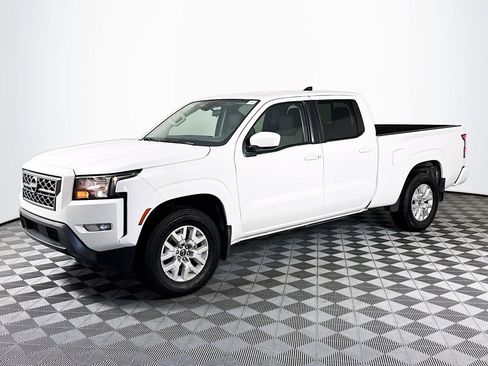 Used 2023 Nissan Frontier SV w/ Technology Package RWD image 4
