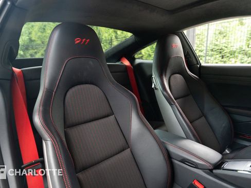 Used 2019 Porsche 911 Carrera T image 33