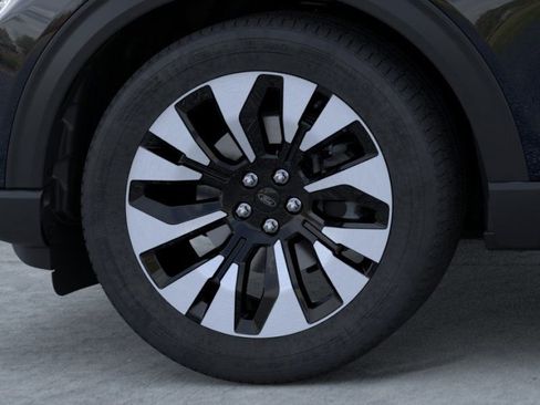 New 2026 Ford Explorer Platinum image 21